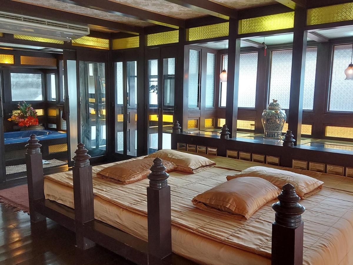 Ruan Talay Bangsaray Hotel Chonburi Exterior foto